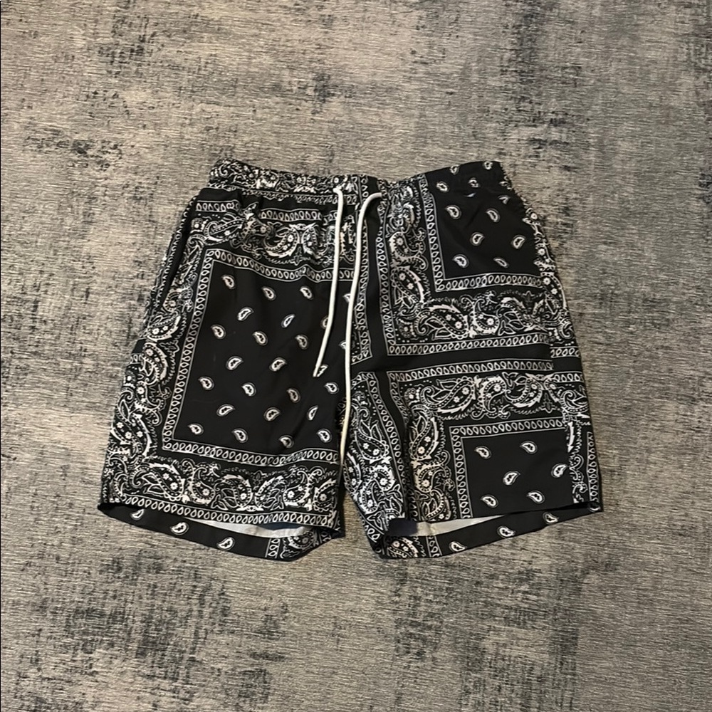 Men’s bandanna shorts medium
